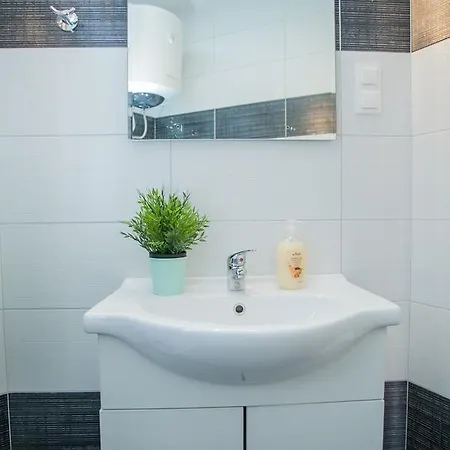 Emotha דירה טרוגיר